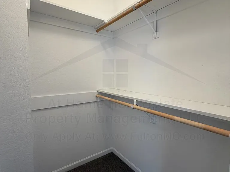 1011 Greystone Ct — Photo 36