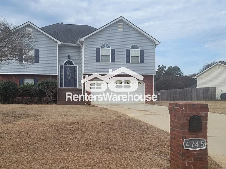 4745 King Saul Dr — Photo 27