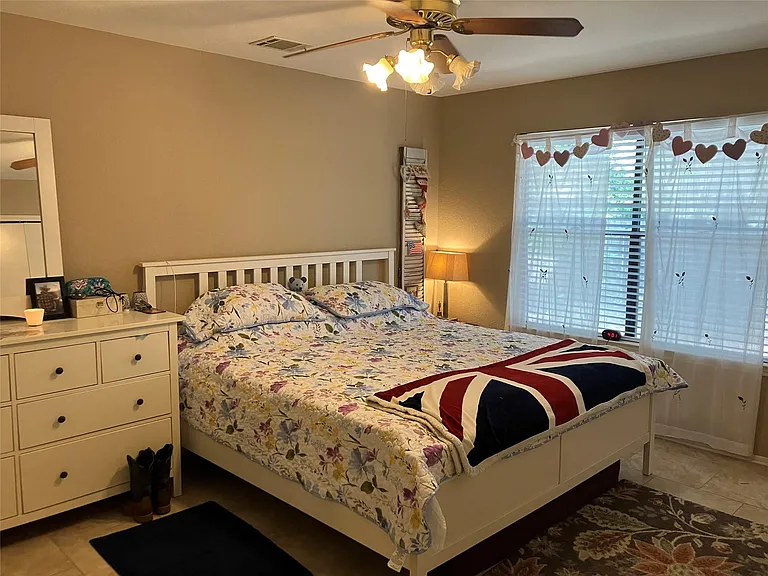 904 Cottonwood Cv — Photo 10