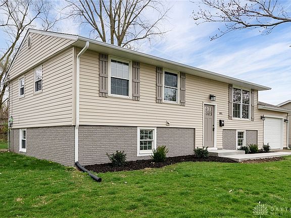 3rd image of 891 Narcissus Dr