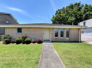 2108 N Arnoult Rd, Metairie, LA 70001