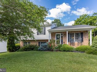 6261 W Donnagail Dr, Penn Laird, VA 22846