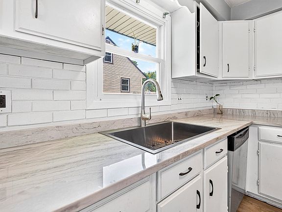 5th image of 808 Grove St