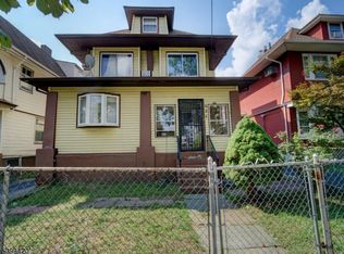 686 Parker St, Newark, NJ 07104