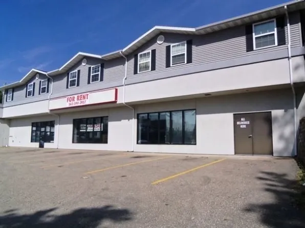 155 S Water St, Platteville, WI 53818