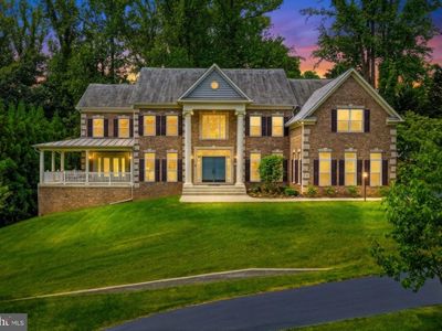 7821 Old Falls Rd, Mc Lean, VA, 22102
