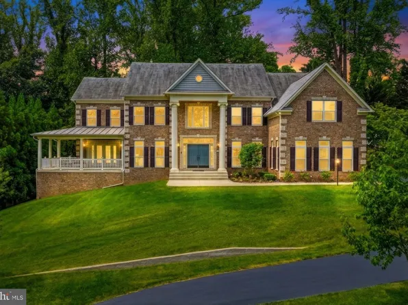 7821 Old Falls Rd, Mc Lean, VA 22102