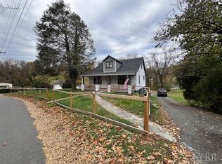 210 Depot St, Amherst, VA 24521