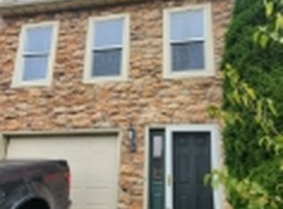 150 Acorn Ln #1, Mountville, PA 17554