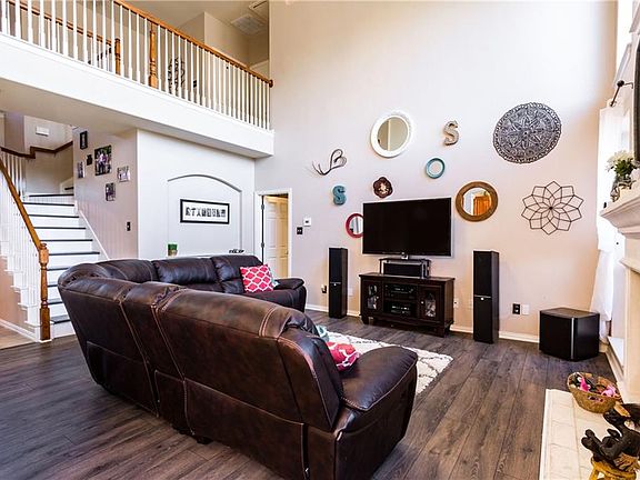 4th image of 3317 Landhope Cir