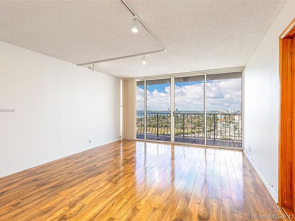 5th image of 7601 E Treasure Dr APT 1702