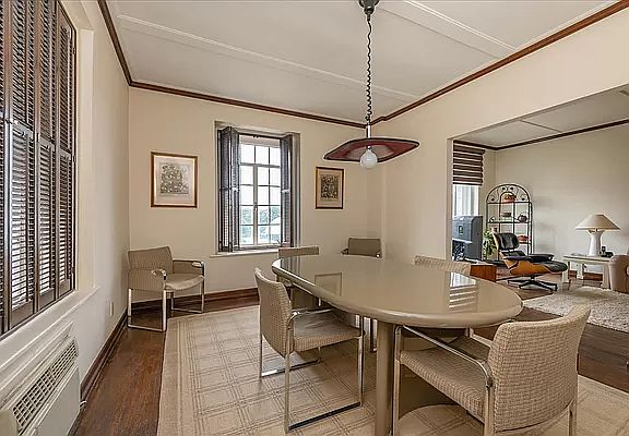 4th image of 4 Dartmouth St APT 412