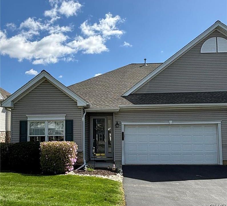 1st image of 5 Somerset Ln