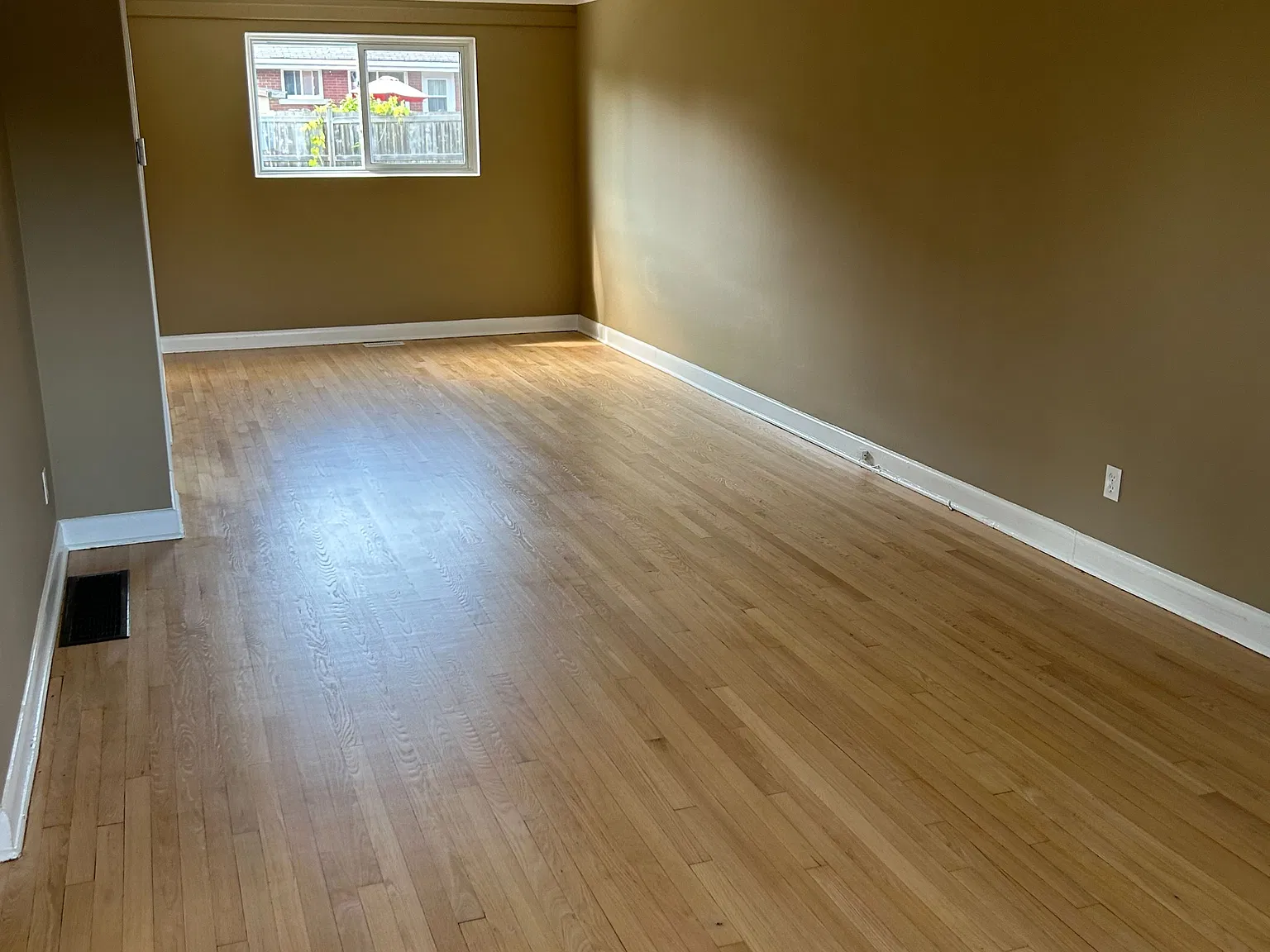 3 bed, $2,675 — Photo 4