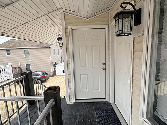 2nd image of 230 Kearney Ave #6