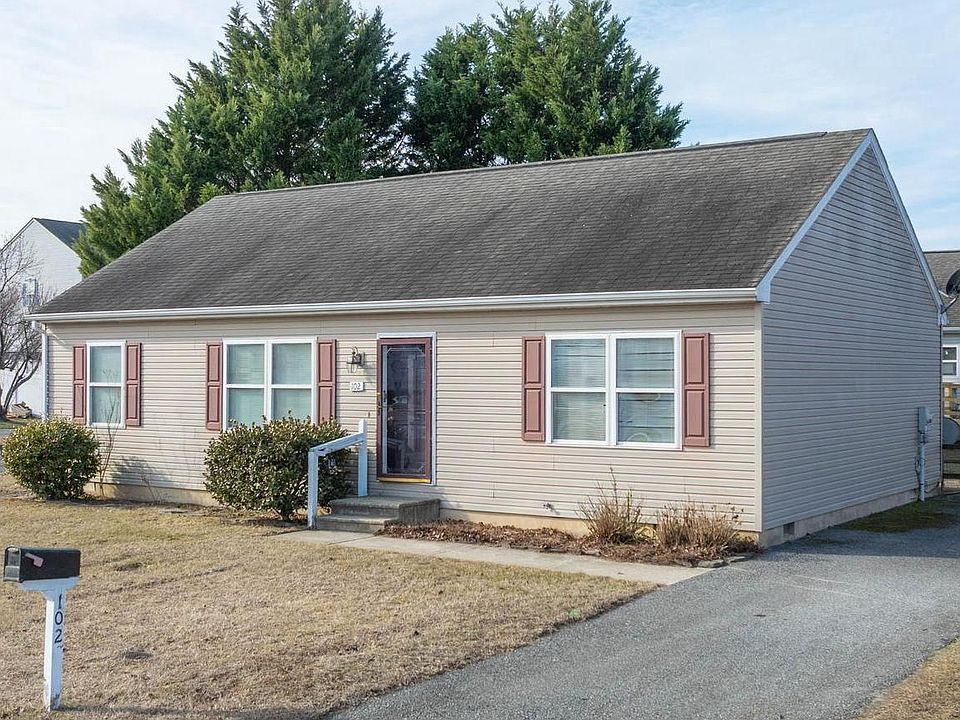 1st image of 102 Sailor Ln