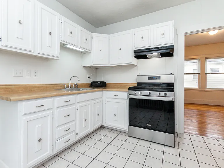 6 Putnam St #6 — Photo 10