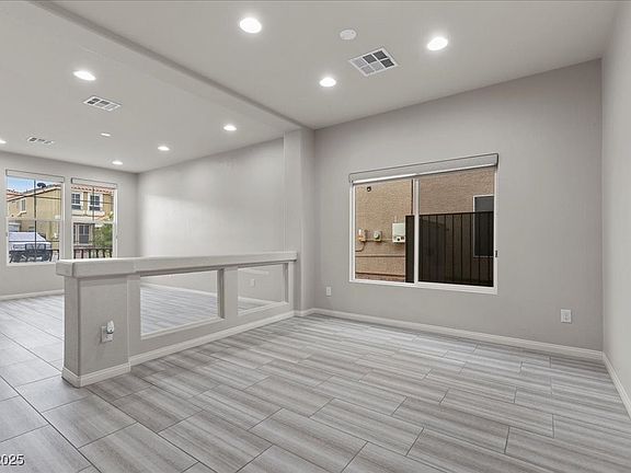 5th image of 716 Eros Ct