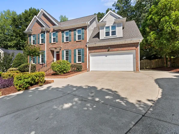 104 Sherringham Ct, Cary, NC 27519