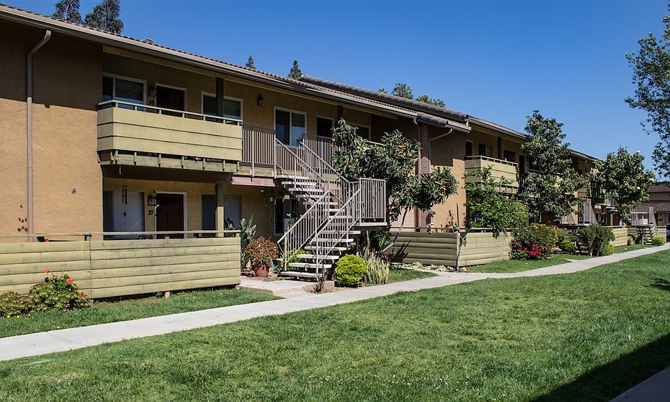 1st image of 2094 E Grand Ave Unit 28