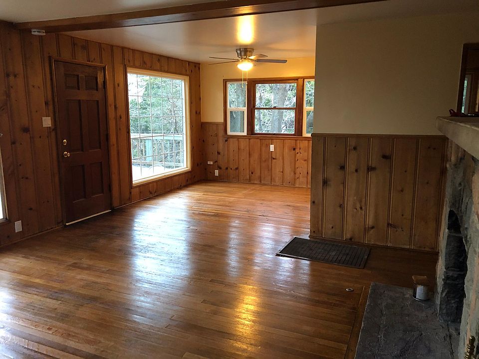 1st image of 582 Cedar Ln