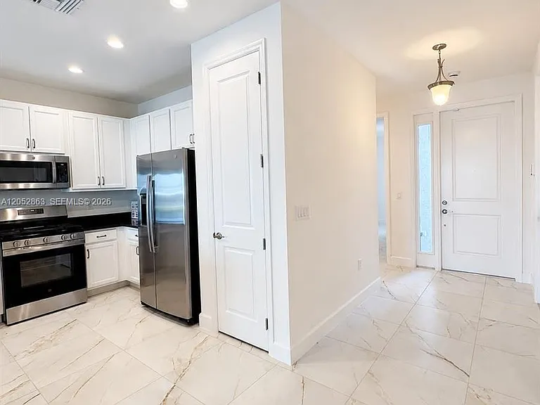 13504 SW Starkissed Ln #0 — Photo 5