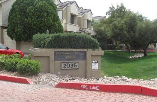 2nd image of 2035 S Elm St Unit 212