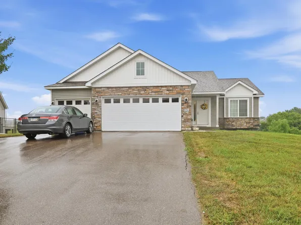 526 3rd Ave NE, Lonsdale, MN 55046