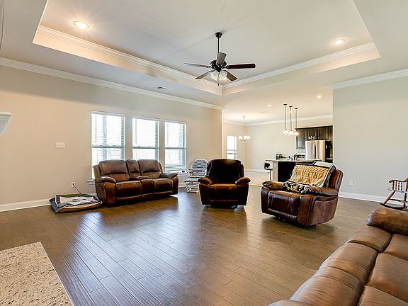 4th image of 11648 Brookstone Dr