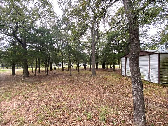 3rd image of 110 Blue Oaks Dr