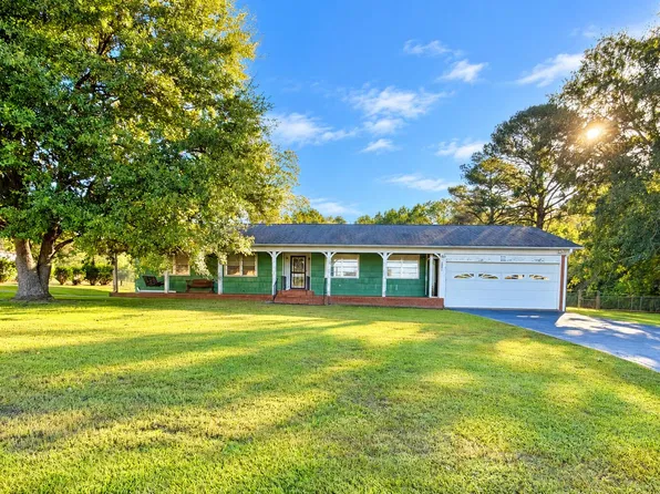 916 Maple Ave, Heidelberg, MS 39439