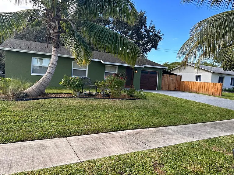996 Mohican Blvd — Photo 14