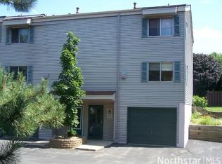 372 Dorland Rd S, Maplewood, MN 55119