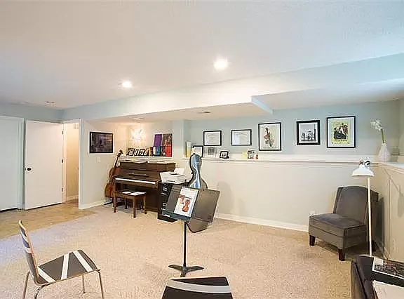 3 bed, 1543 sqft, $2,525 — Photo 2