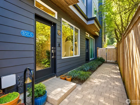 3727 S Dawson Street Unit C, Seattle, WA 98118