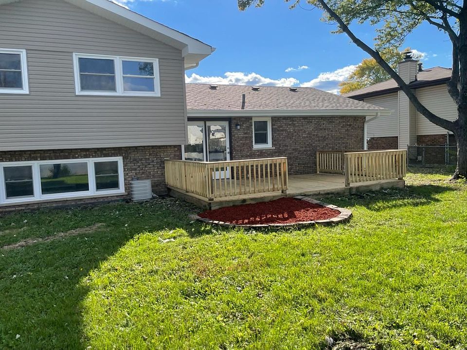 1st image of 2528 198th St