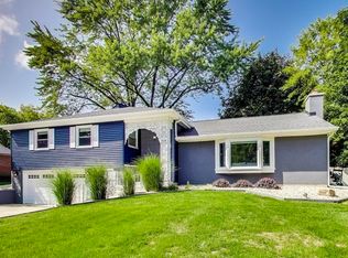 14 Alton Rd, Prospect Heights, IL 60070