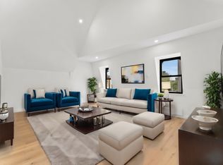 499 Grand St #PENTHOUSE R, Brooklyn, NY 11211
