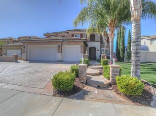 23410 Farnham Ln, Murrieta, CA 92562