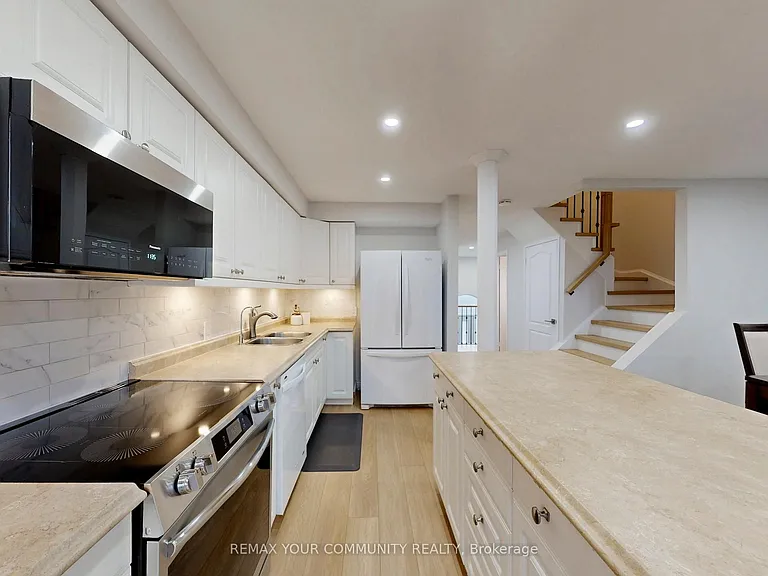 281 Ferndale Dr S — Photo 10