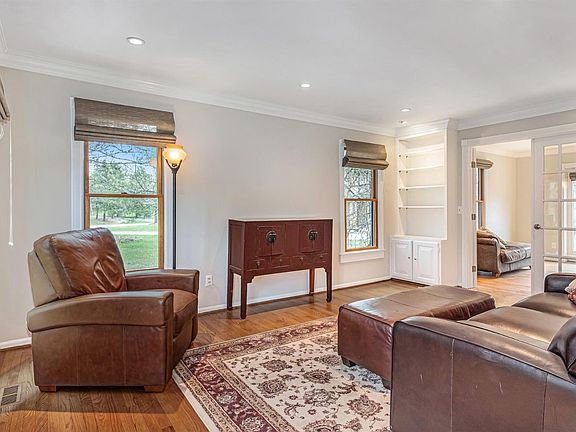 5th image of 5537 Tanglewood Dr