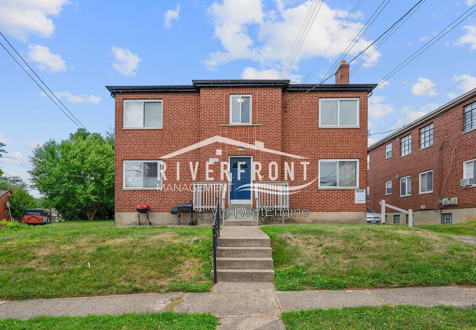 2 bed, 1.0 bath, 900 sqft, $1,100 — Photo 1