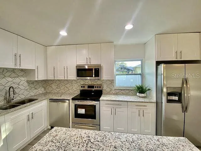 3216 W Rogers Ave — Photo 8