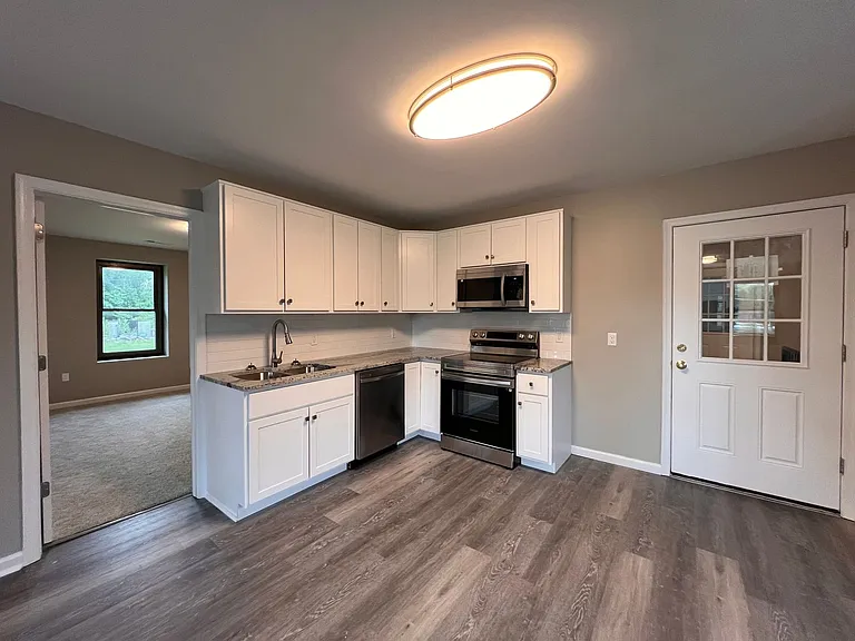 5477 Mauser St #D — Photo 11