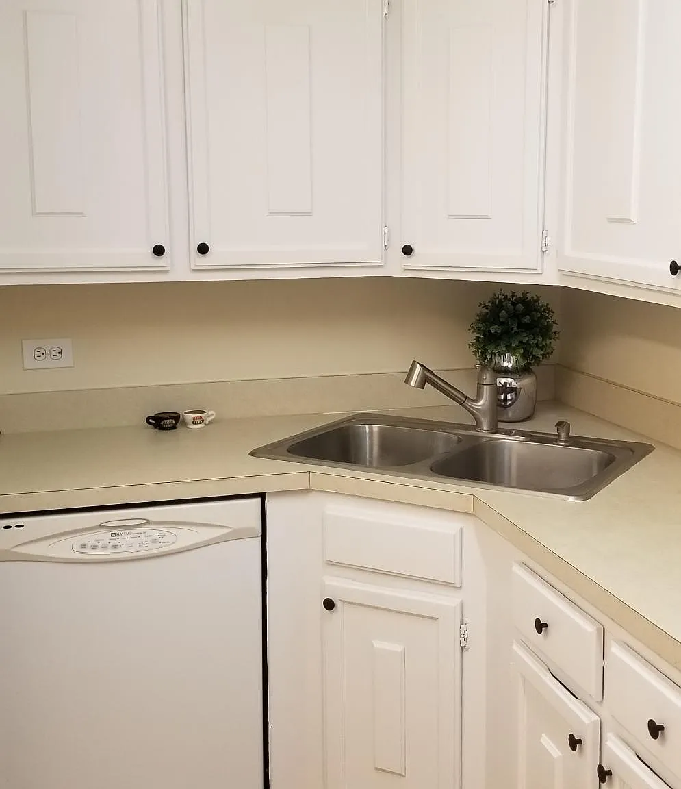 2 bed, 1.5 bath, 950 sqft, $2,100 — Photo 2