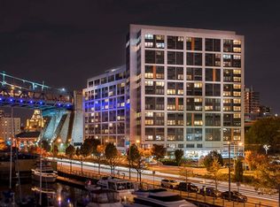21 N Columbus Blvd #302, Philadelphia, PA 19106