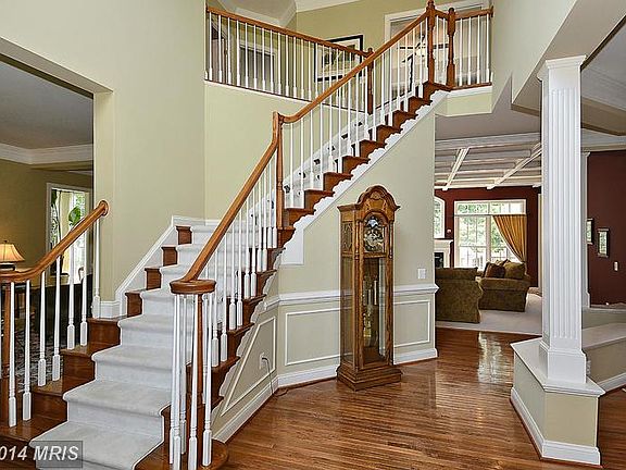 2nd image of 5601 Mendelmore Way