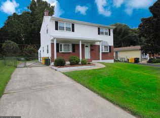 1318 Aster Dr, Glen Burnie, MD 21061