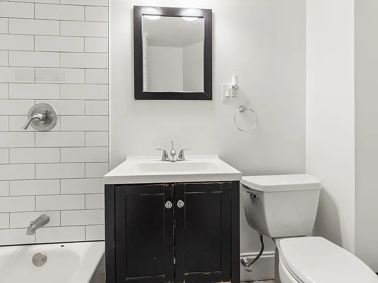 64 Florida St #2 — Photo 18