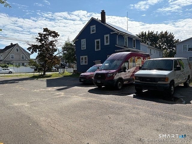 2nd image of 1213 Wood Avenue